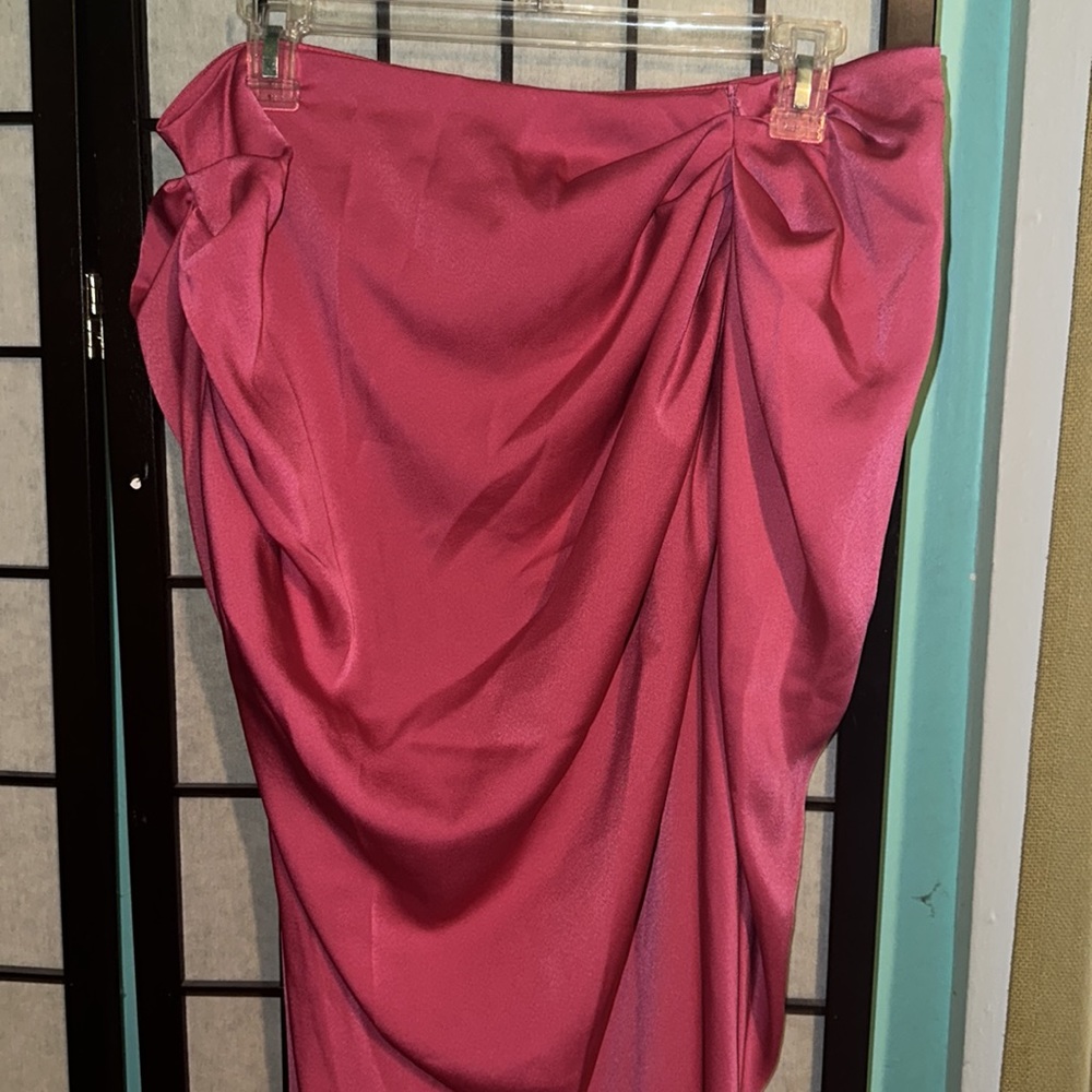 Silky Slit Skirt - Picture 2 of 3